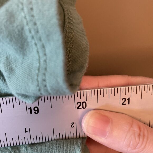 Women’s Green Not A Hugger Cactus Short Sleeve T-Shirt Large - Picture 4 of 6